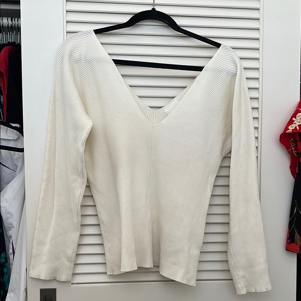 H&M Women's V-Neck Sweater - Cream